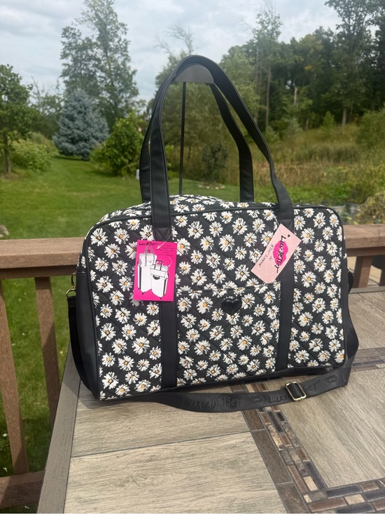 Betsey Johnson Handbags - NWT Betsey Johnson Quilted Daisy Weekender Duffel Large Bag